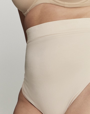 MAGISCULPT Seamfree Shaping Thong