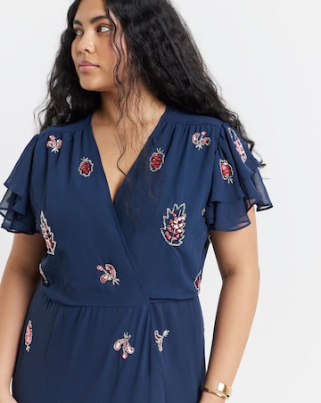 Hope & Ivy Joslin Embellished Maxi Dress
