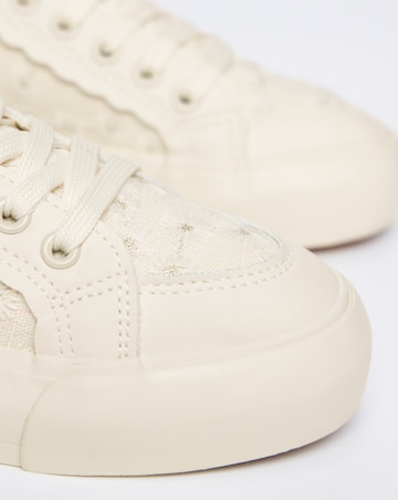 Shawnee Mesh Lace Up Trainers - Wide Fit (E)