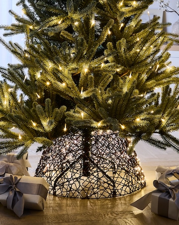 Lit Rattan Tree Skirt 58cm