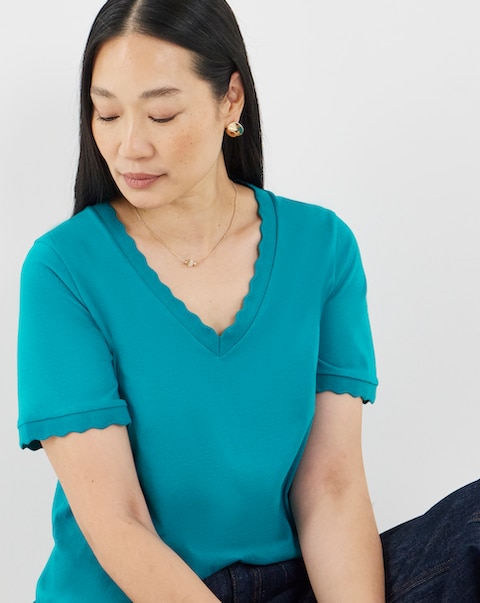 Turquoise Scallop V-Neck T-Shirt