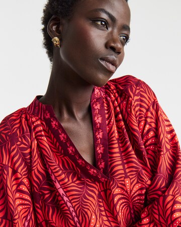 Collarless Puff Sleeve Top