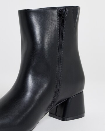 Carmella Block Heel Ankle Boots - Extra Wide Fit (EEE)