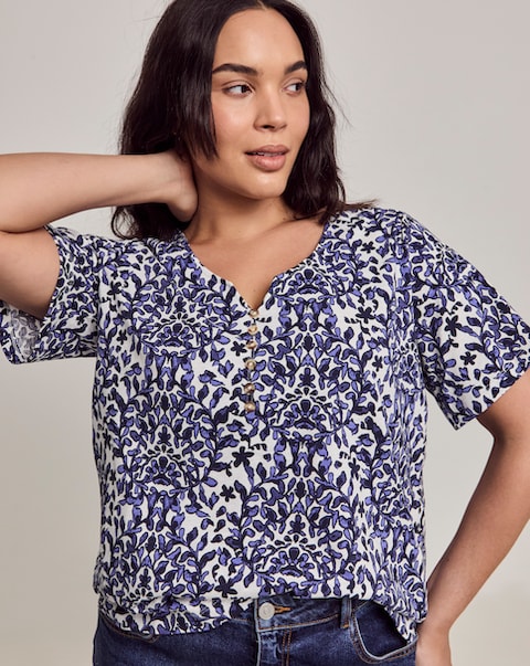 Julipa Cotton Printed V-Neck T-Shirt