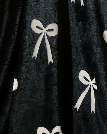 Fusion Bows Fleece Throw