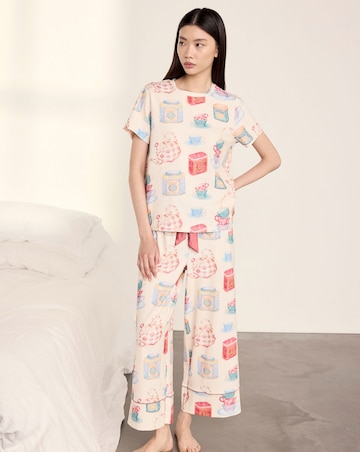 Chelsea Peers Cotton Crew Neck T-Shirt & Capri Bottoms