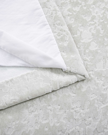 Sundour Richmond Thermal Eyelet Curtains