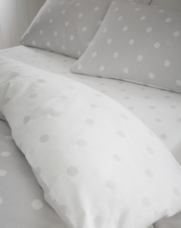 Catherine Lansfield Brushed Polka Dot Fitted Sheet