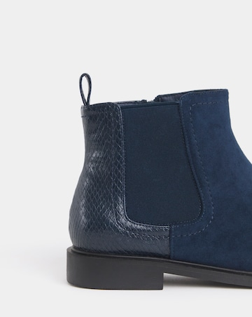 Helina Classic Ankle Chelsea Boots - Standard Fit (D)
