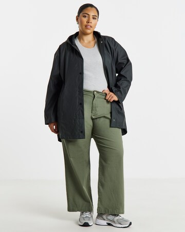 Black Short Rubberised Mac