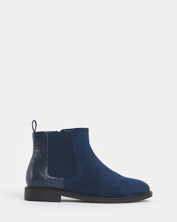 Helina Classic Ankle Chelsea Boots - Standard Fit (D)
