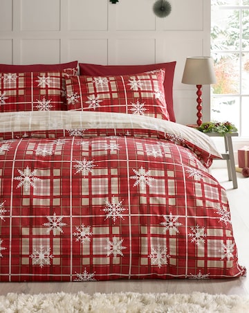 Catherine Lansfield Christmas Scandi Check Duvet Cover Set