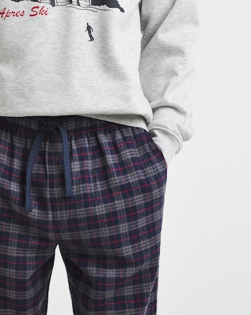 Christmas Graphic Sweatshirt Pyjama Set