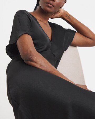 Simply Be Satin Scarf Detail Dress