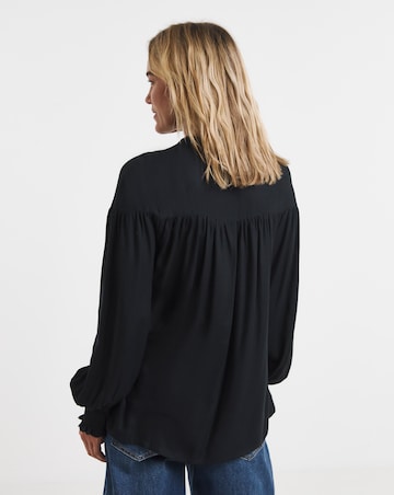 Womens Twill Feminine Blouse - Black