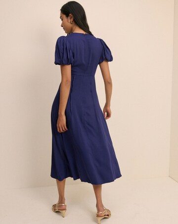 Nobody's Child Petite Quinn Midi Dress