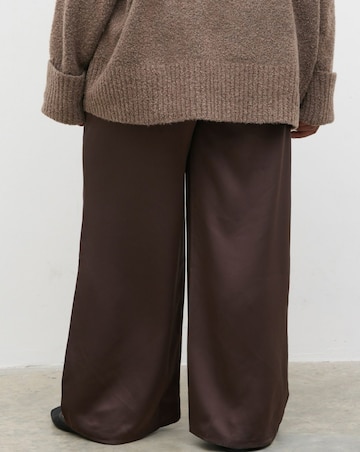 Pretty Lavish Breya Satin Drawstring Trousers