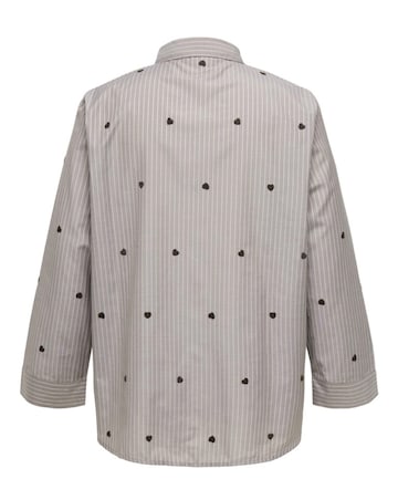 ONLY EMBROIDERED HEART SHIRT