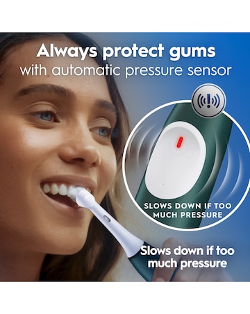 Oral-B iO2 Series Forest Green + Travel Case