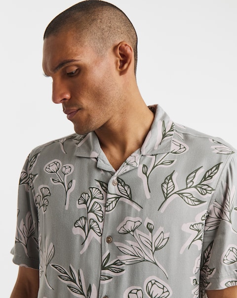 Revere Collar Short Sleeve Shirt