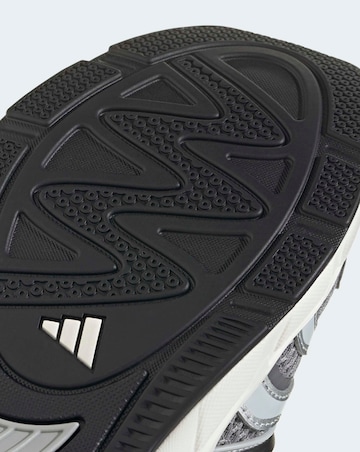 adidas Control Trainers