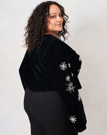 Hope & Ivy The Glacia Embellished Top