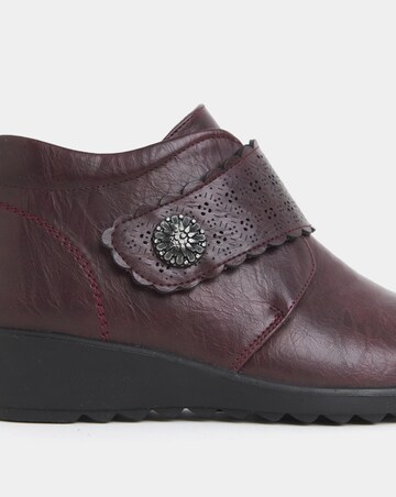 Cushion Walk Laser Cut Floral Detail Wedge Boots - Wide Fit (E)