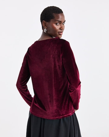 Berry Long Sleeve Scallop V Neck Velvet Top