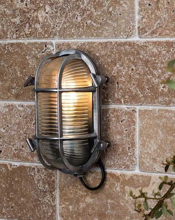 ValueLights Bow Chrome Bulkhead IP64 Outdoor Wall Light - Bulb Included