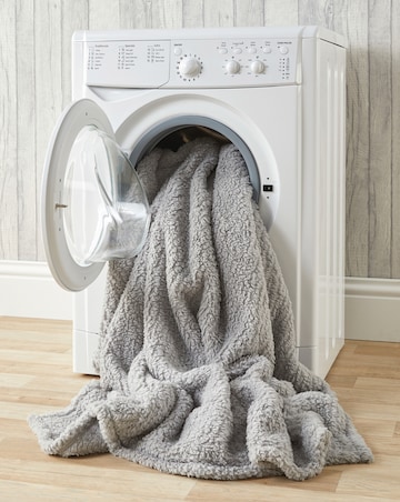 Downland Wearable Relaxing Blanket