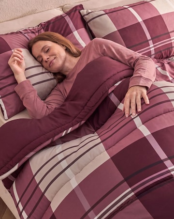 Silentnight Coverless Printed Check Berry 10.5 Tog Duvet
