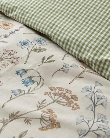 D & D Meadow Floral Duvet Cover Set