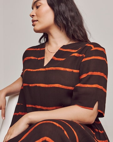 Julipa Stripe Crinkle Midi Dress