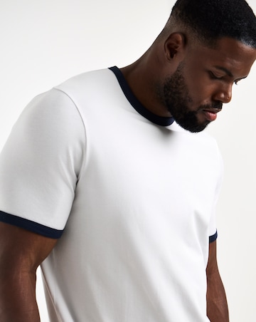Contrast Ringer T-Shirt Reg-Fit Long
