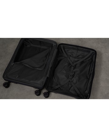 Rock Resilient Medium Suitcase