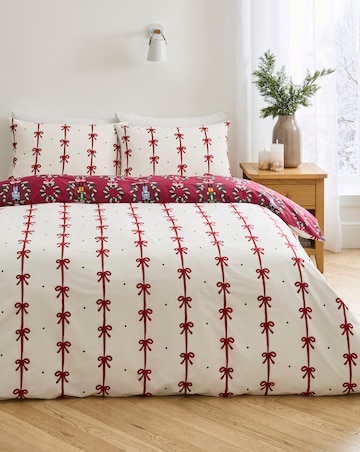 Festive Nutcracker Wreaths and Bows Cotton Blend Reversible Duvet Cover Set