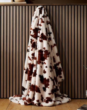 Fusion Cow Print Faux Fur Bedspread
