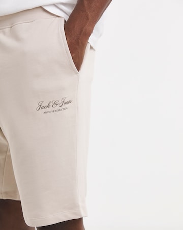Jack & Jones Gordon Logo Sweat Short - Cream
