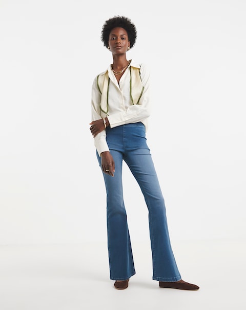 Mid Blue Boocut Retreat Jegging
