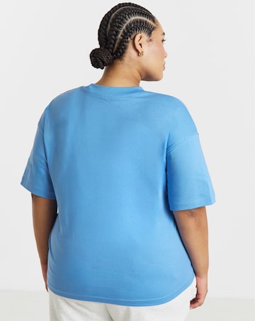 New Balance Oversized Graphic T-Shirt