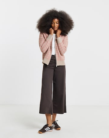 Sponge Zip Through Funnel Neck Check