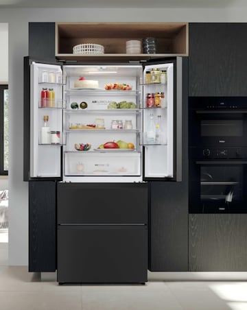 HaierFD70 S3 HFR3718ENPT Fridge Freezer