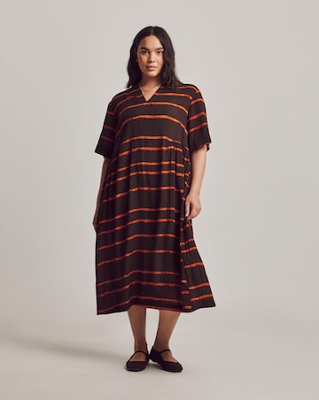Julipa Stripe Crinkle Midi Dress
