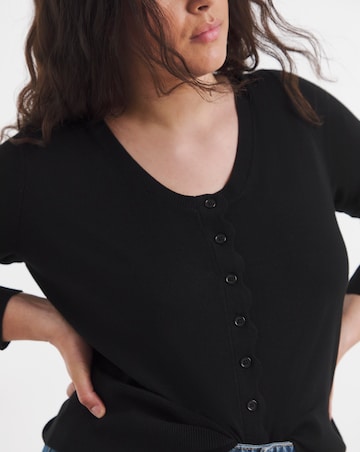 Fine Gague Scallop Edge Cardigan
