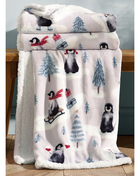 Catherine Lansfield Christmas Penguins Sherpa Throw