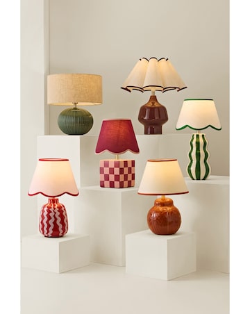 ValueLights Evie Burgundy Checkerboard Table Lamp Pink Scallop Shade