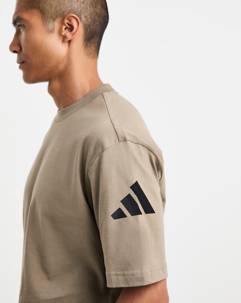 adidas Essentials Loose Fit T-Shirt