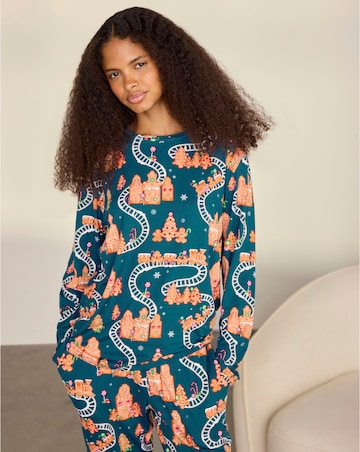 Chelsea Peers Classic Long Sleeve Crew Neck Christmas Pyjama Set
