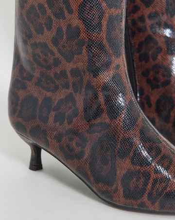 Simone Kitten Heel Straight Leg Boots - Wide Fit (E) & Curvy Calf
