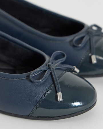 Vine Classic Toe Cap Leather Ballerina Shoes - Wide Fit (E)